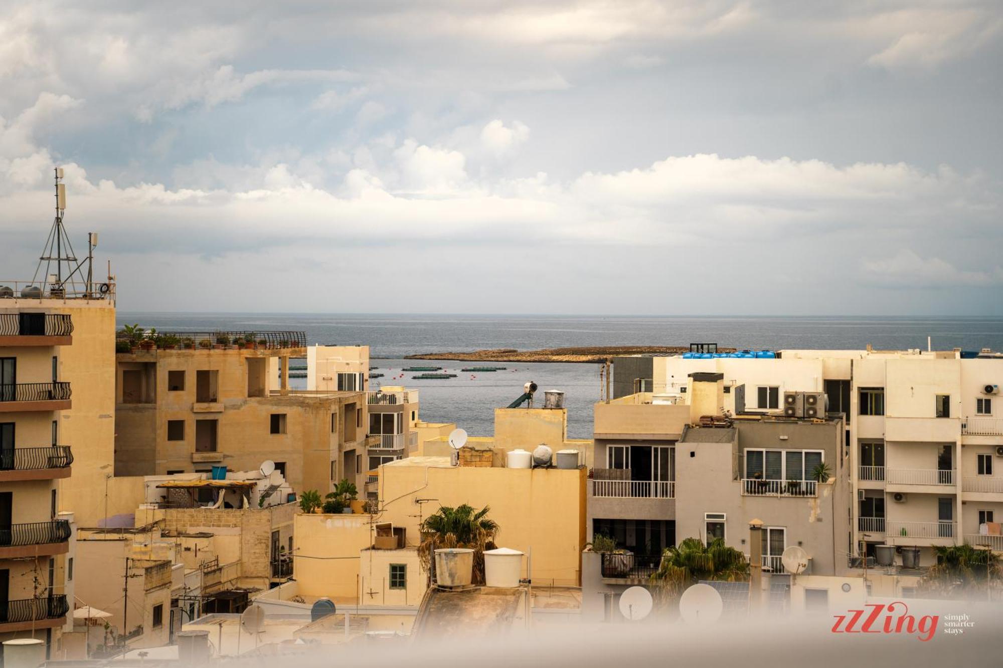 Appartamento Coastal Charm Collection By Zzzing St. Paul's Bay Esterno foto