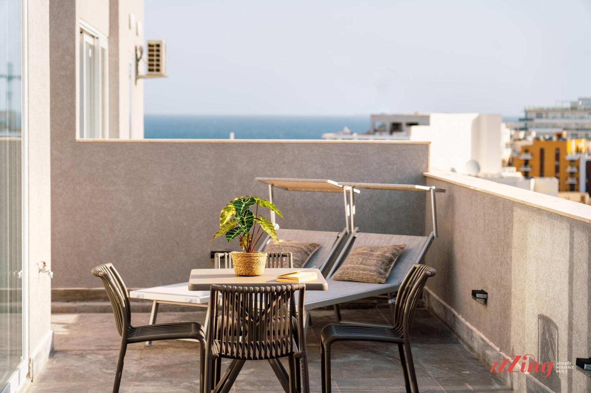 Appartamento Coastal Charm Collection By Zzzing St. Paul's Bay Esterno foto